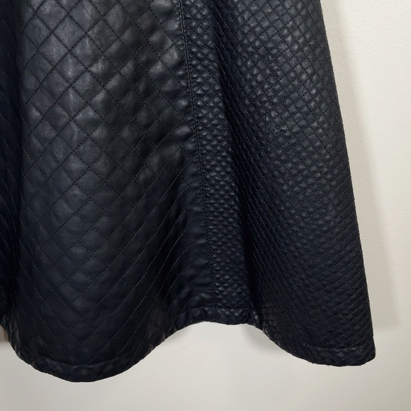 TOPSHOP | FAUX LEATHER SLEEVELESS DRESS - Picture 6 of 13